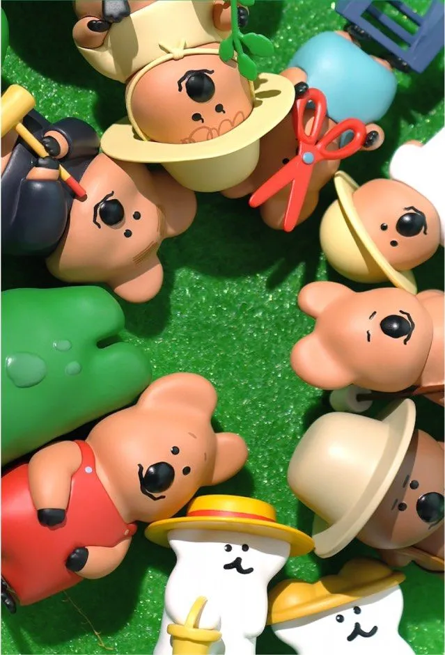 ''Dinotaeng, Sunshine in Marshville'' Blind Box Figures